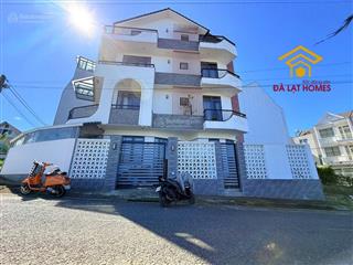 Nhà 2 mặt tiền, view vĩnh viễn giá 10,2 tỷ (giá tốt nhất trong cùng khu vực)