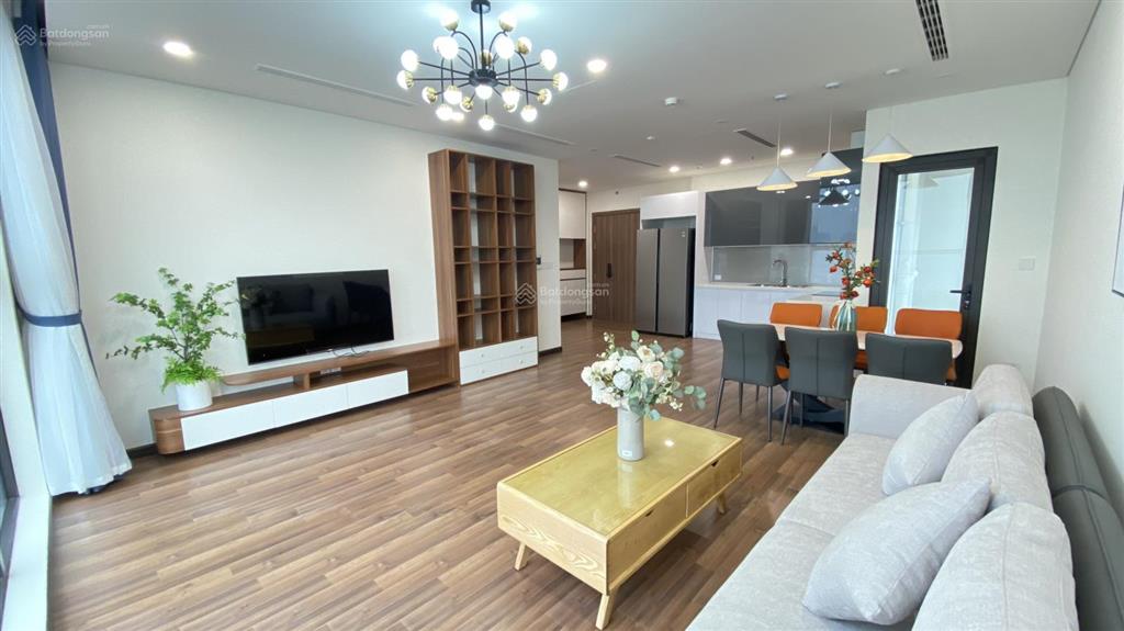 Mipec rubik 360  124 xuân thủy 110m2  3pn giá chỉ 13.5 tỷ nhà đep  0976 044 ***