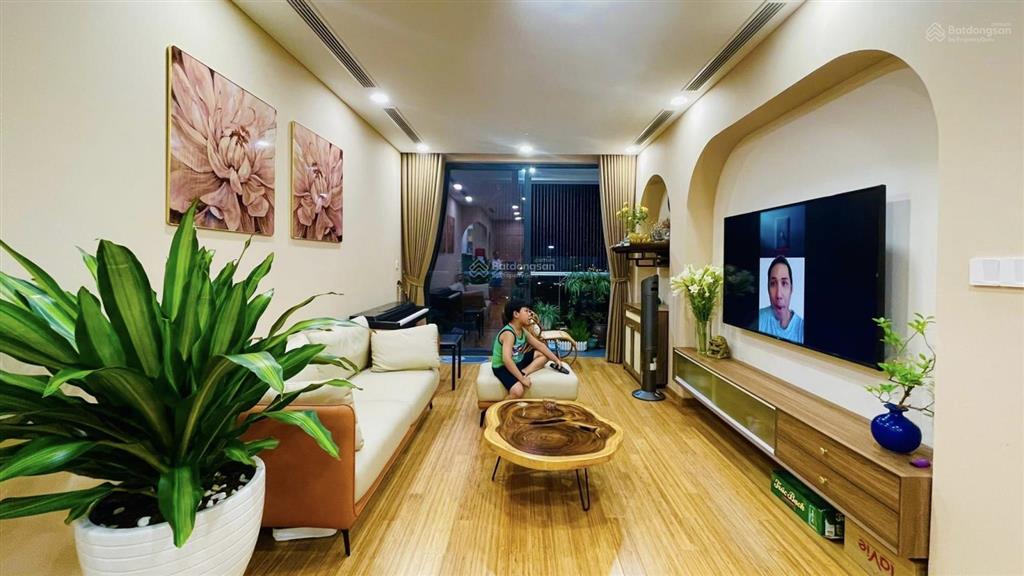 Giá cực tốt bán golden park  dương đình nghệ, 96m2, 3pn, giá chỉ 10.1 tỷ.  0976 044 ***