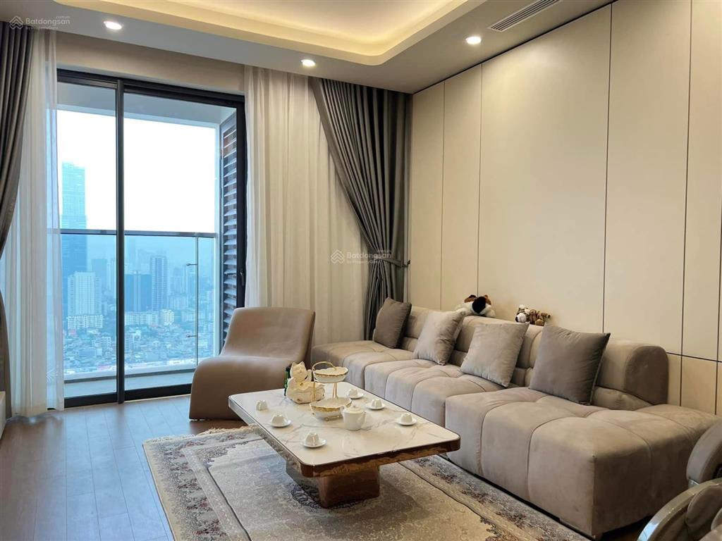 Hoàng thành pearl 3pn  110m2  10.8 tỷ, nhà đẹp, giá tốt view thoáng 0976,044.926