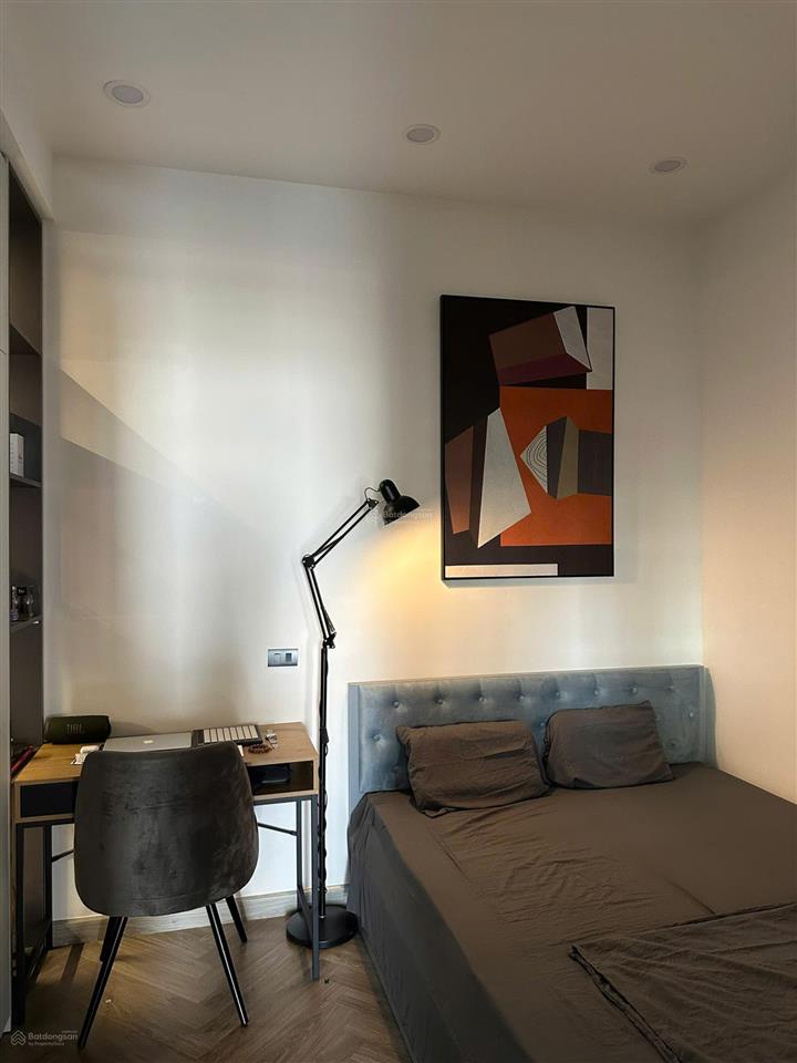 Giá thật 100%! bán căn 2n2wc vinhomes west point, dt 67,5m2 sẵn sổ, full nội thất, giá 8tỷ, có slot