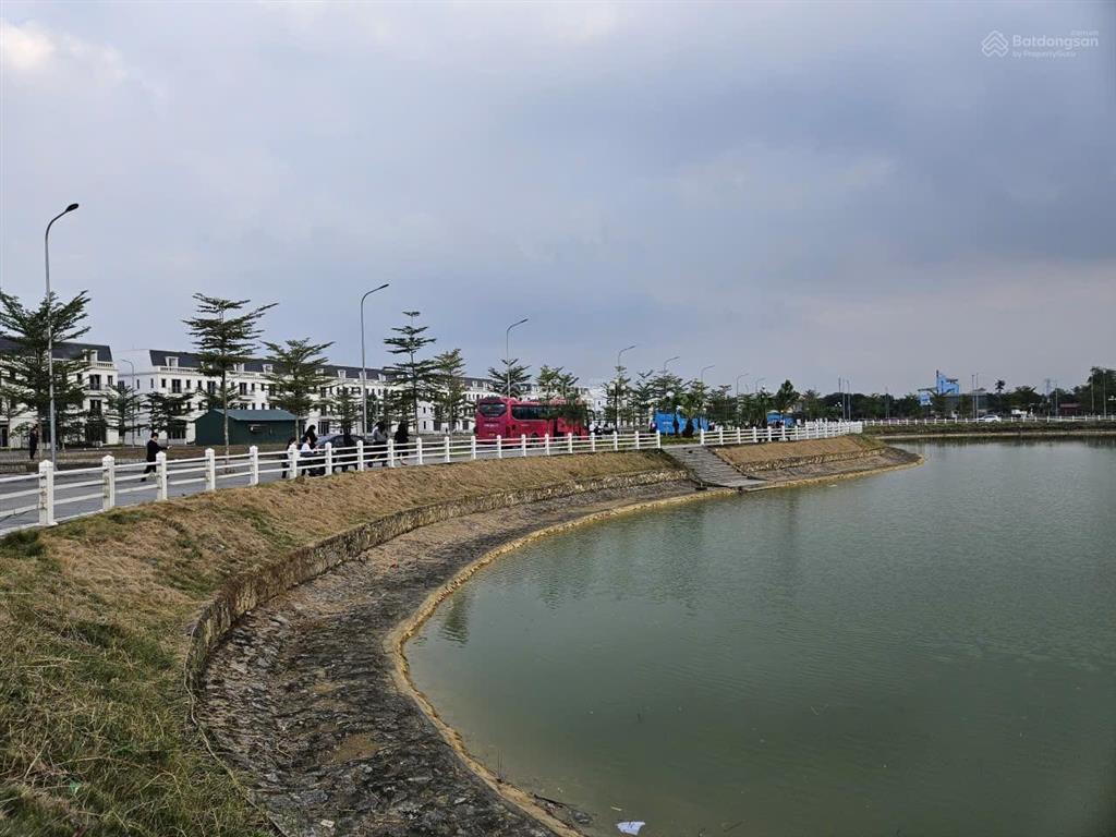 Bán 336m2 đất biệt thự view hồ. tại trung tâm hàng trạm, yên thủy, hòa bình