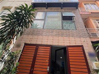 Nhà mới xây 4,2m x 13m 5 tầng nguyễn đình chiểu gần oto trung tâm quận 3