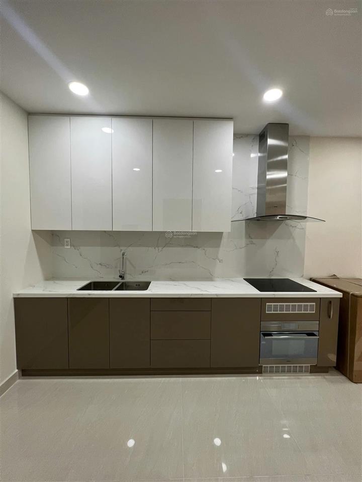 Cần cho thuê 2pn ngay park legend ngay hoàng văn thụ giá 15 triệu  0896 110 ***