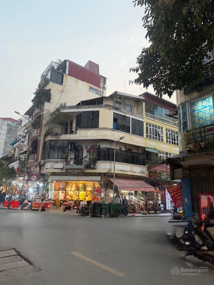 Bán nhà mặt phố hàng bè 105m2 , 5 tầng, mặt tiền 3.2 m, dài 35m, gía chào 98 tỷ