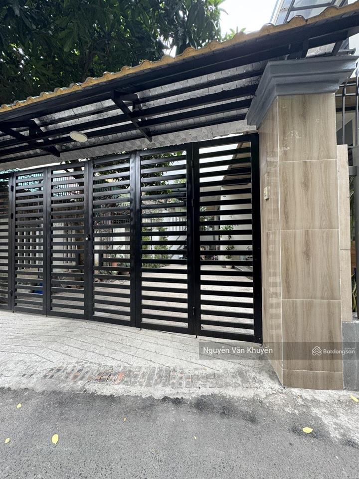 Phố hoa lâm ,11 tỷ ,56m2 ,mt 5m , 5 tầng,tháng máy xịn xò , 10m ra ô tô tránh ,full nội thất