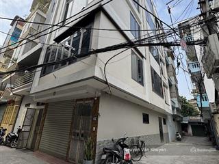 Nhà lô góc ngọc thuỵ, long biên  vị trí vàng, giá 9 tỷ