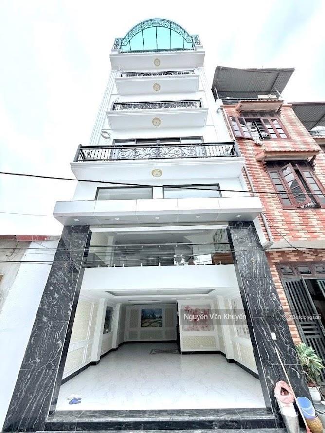 Bán gấp tđc thanh am 12ty56m2 6 tâng thang máy full nội thấtkinh doanh sầm uất.