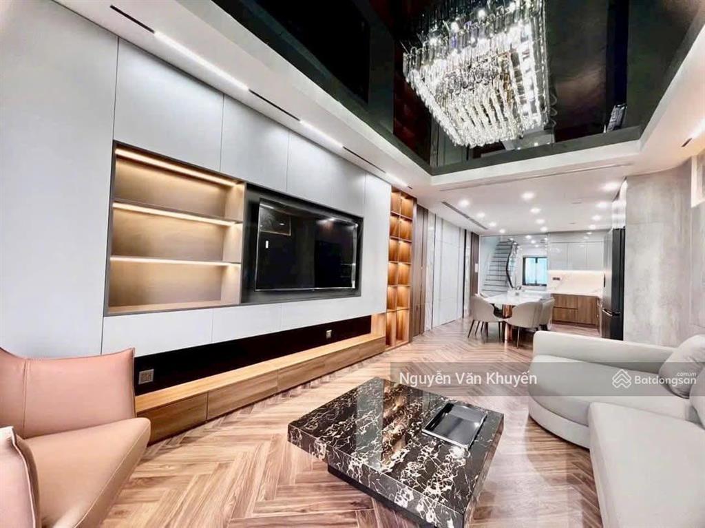 Nam đuống đức giang, 32m2 x 5 tầng, mt 3.9m, chủ tự xây, cách ô tô tránh 100m , 7.x t.ỷ .