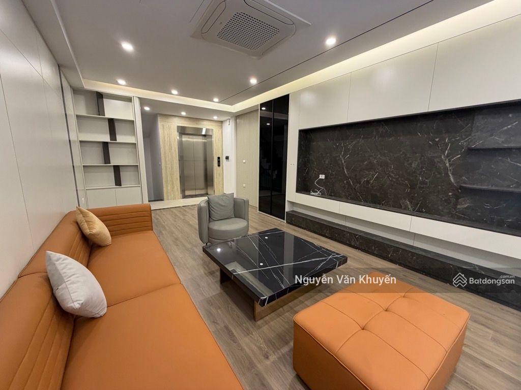 Hiếm  ngọc thụy sát vách khai sơn  40m2x5t thang máy nhập khẩu  1 nhà ra phố  giá chào 10 tỷ.