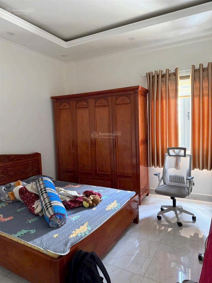 Cần tiền bán gấp nhà trần bình trọng. phường 5. bình thạnh. giá 5 tỷ 390. diện tích 4,5 x 10m