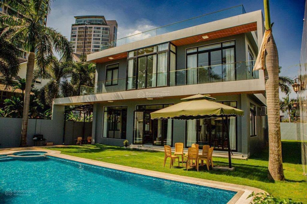 Siêu phẩm góc 2 mặt tiền nguyễn văn hưởng 650m2 trệt 2 lầu, sân vườn, hồ bơi chỉ 220 tỷ