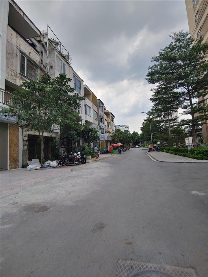 Biệt thự song lập tân tây đô, hướng tây nam đường 12m