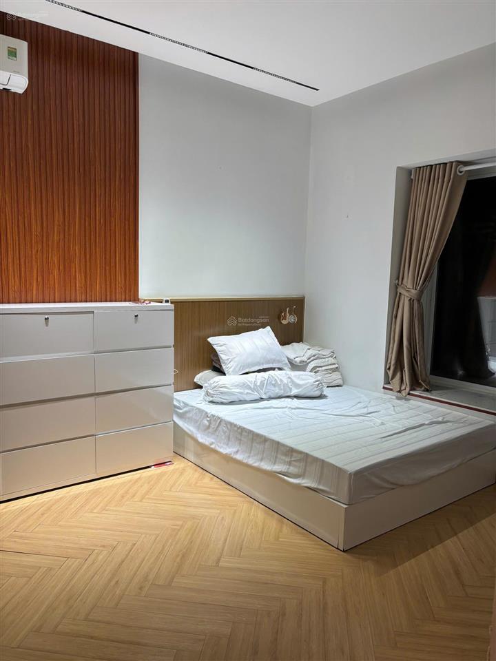Cần bán gấp căn hộ 2pn chung cư phú mỹ vph căn góc, tầng trung, diện tích rộng, view thoáng mát.