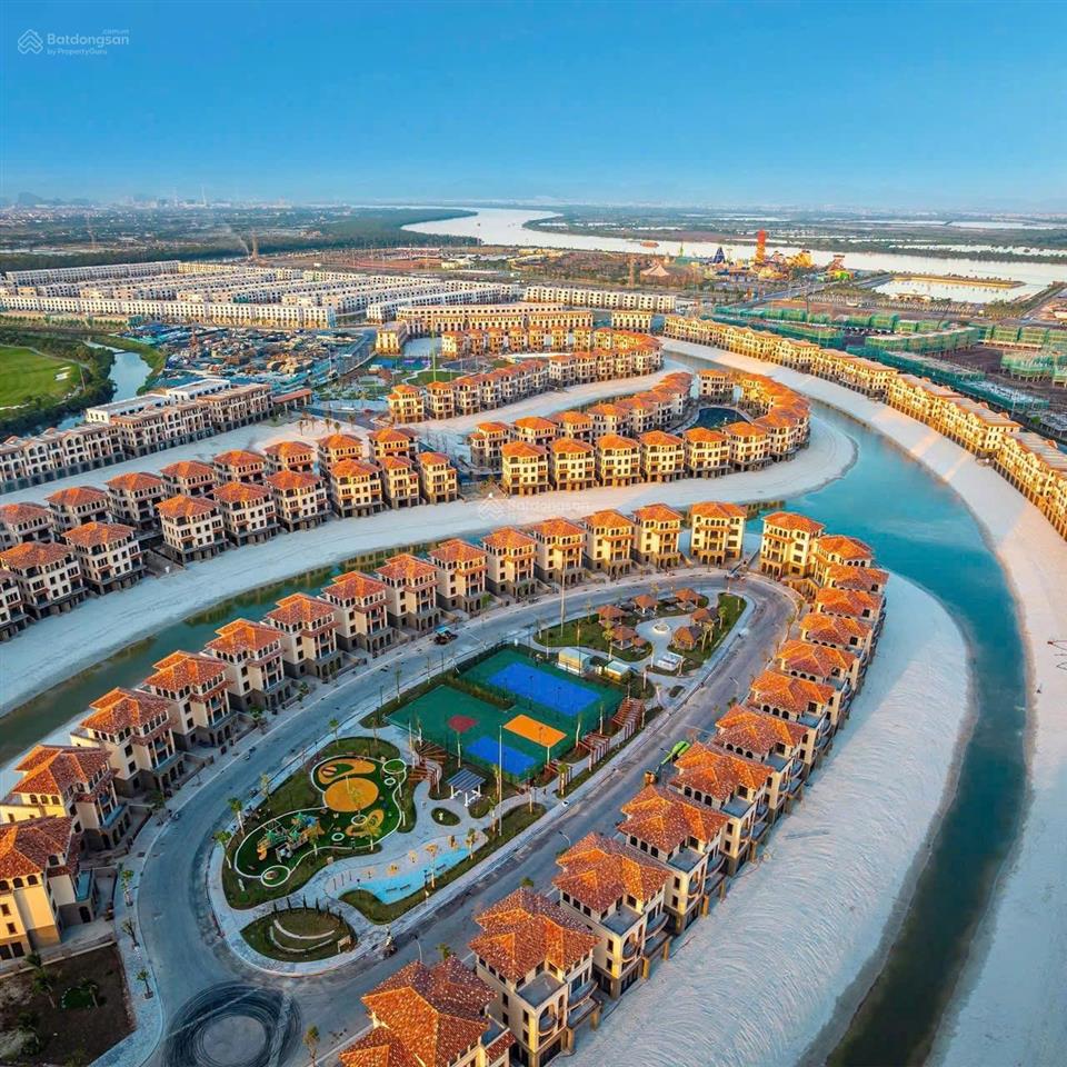 Tla418 shophouse 3 tầng hiếm tại golf land, vinhomes royal island giá 9,xx tỷ