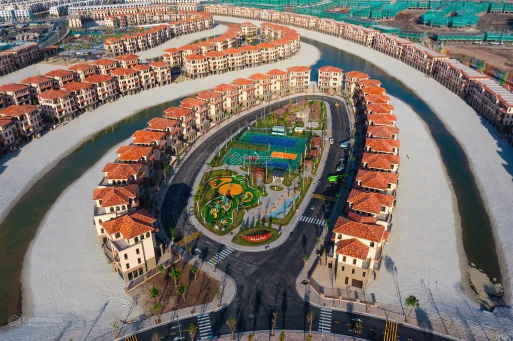 Tla418 shophouse 3 tầng hiếm tại golf land, vinhomes royal island giá 9,xx tỷ