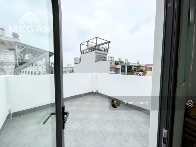 Hxh ngay tô hiệu  hòa bình 63m2 5 tầng, 8tỷ7 ngay đầm sen