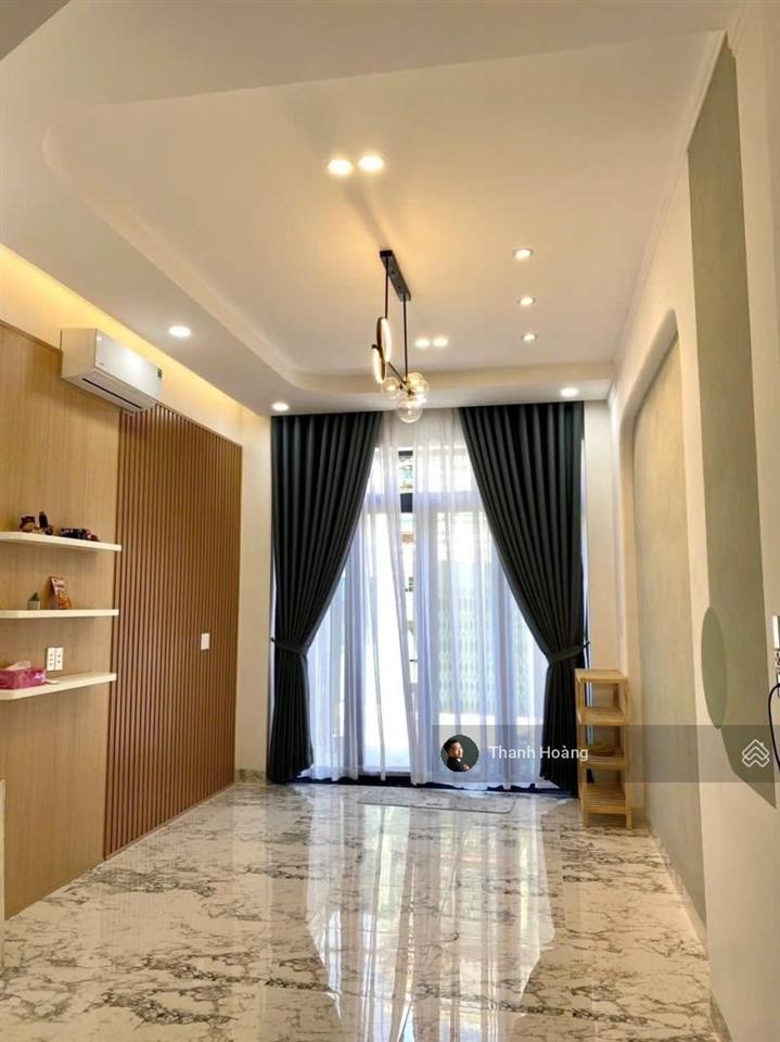 Hxh ngay tô hiệu  hòa bình 63m2 5 tầng, 8tỷ7 ngay đầm sen