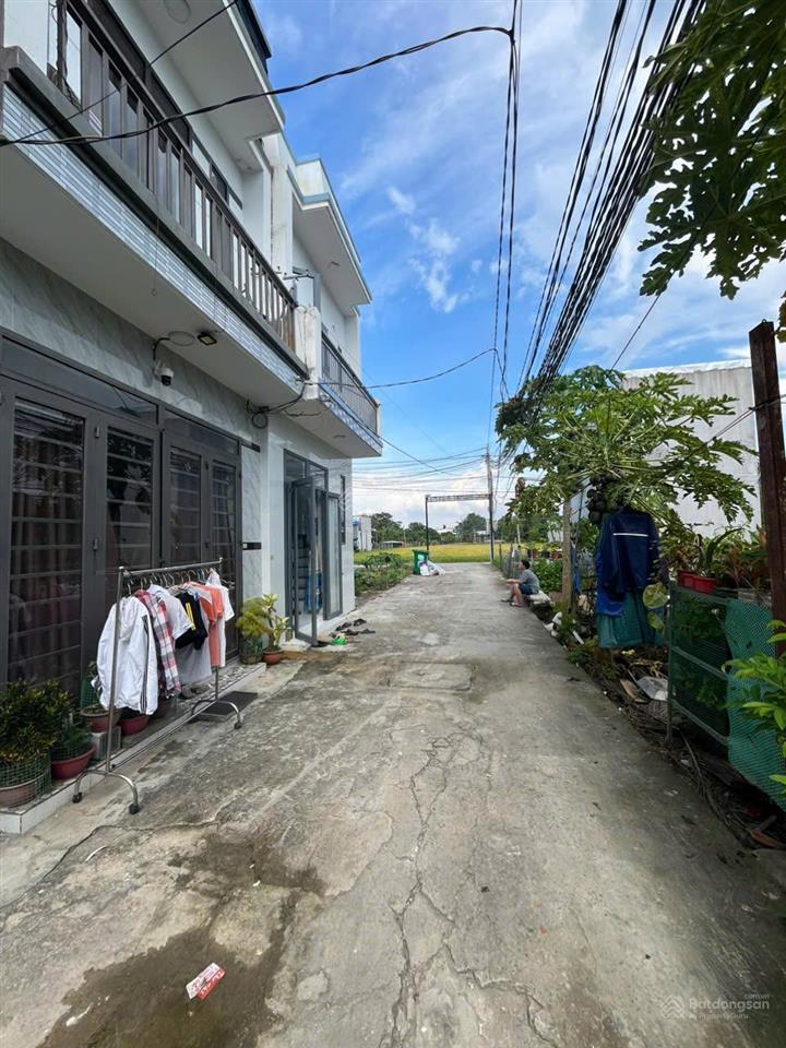 Rẻ hơn thị trường 200tr, nhà 4x8 như mới 1 trệt 1 lầu 2pn 2wc , cần bán gấp. hổ trợ vay