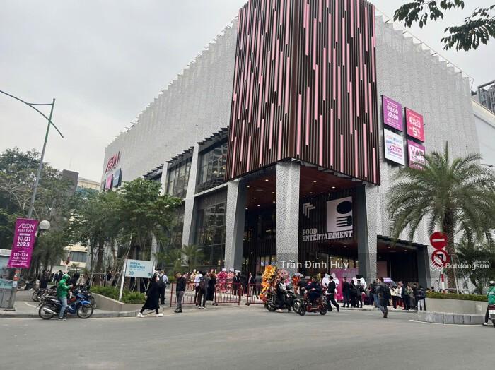 Bán nhà xuân thuỷ, cạnh aeon mall. 56m2 x 7 tầng, thang máy. 26 tỷ