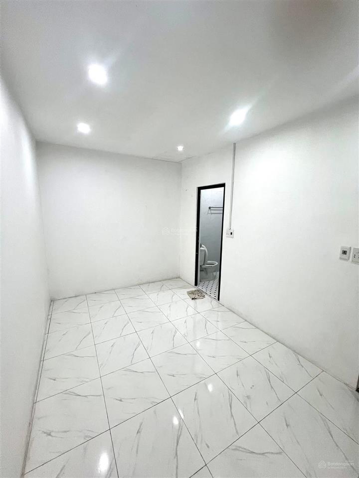 Sầm uất nhất quận đống đa  khâm thiên mà giá lại rất rẻ