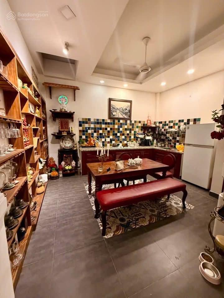 Kẹt tiền bán gấp nhà trần huy liệu, phú nhuận. giá 4,45 tỷ, dt 48m2,  như 0766 372 ***, hẻm xe hơi