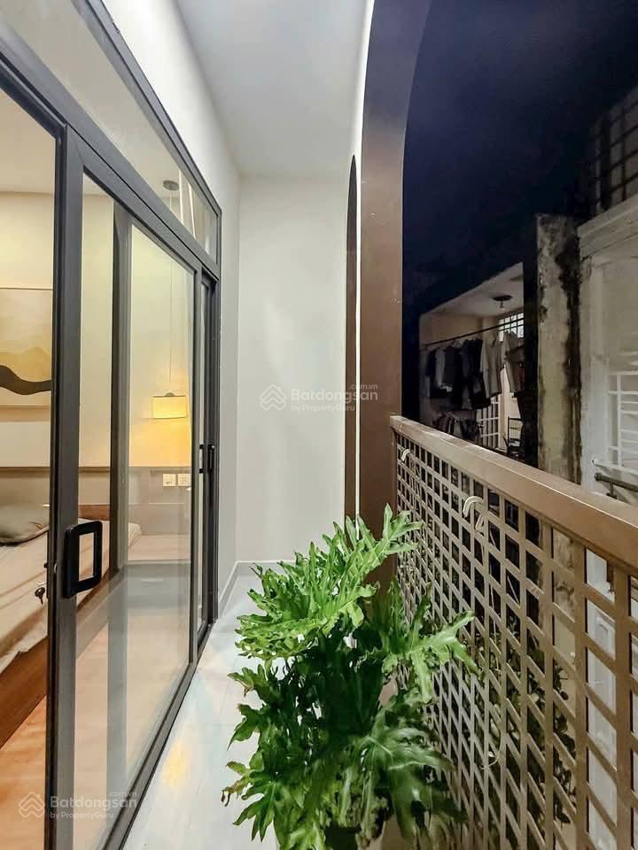 Bán gấp nhà phan văn trị, gò vấp. giá 4,15 tỷ, dt 60m2,  như 0766 372 ***, đường hẻm rộng 5m