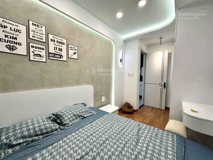 Kẹt vốn bán gấp nhà huỳnh mẫn đạt, quận 5. giá 3,99 tỷ, dt 50m2, hẻm xe hơi 5m,  như 0766 372 ***