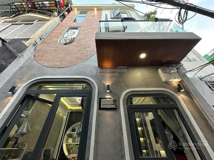 Kẹt vốn bán gấp nhà huỳnh mẫn đạt, quận 5. giá 3,99 tỷ, dt 50m2, hẻm xe hơi 5m,  như 0766 372 ***