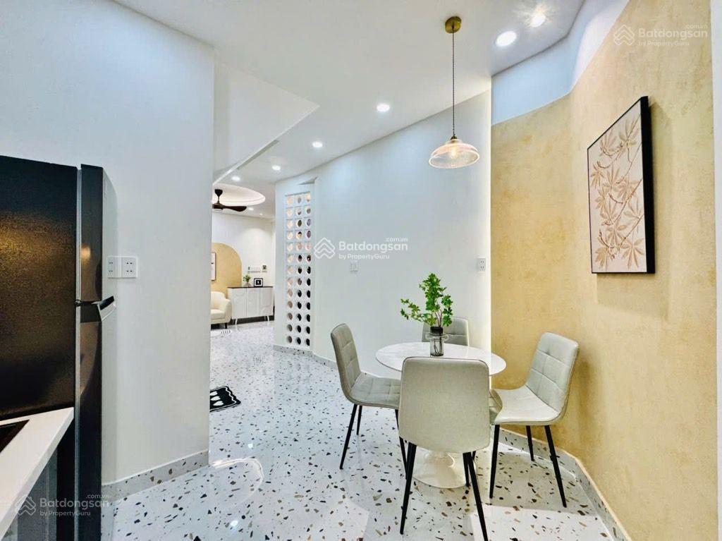 Chủ kẹt tiền bán gấp nhà hxh, gần khu pxl, dtsd100m2, 3 tầng giá 6.75 tỷ tl