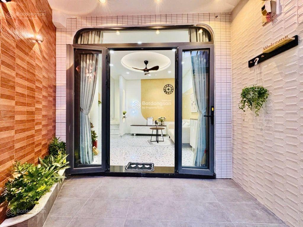 Chủ kẹt tiền bán gấp nhà hxh, gần khu pxl, dtsd100m2, 3 tầng giá 6.75 tỷ tl