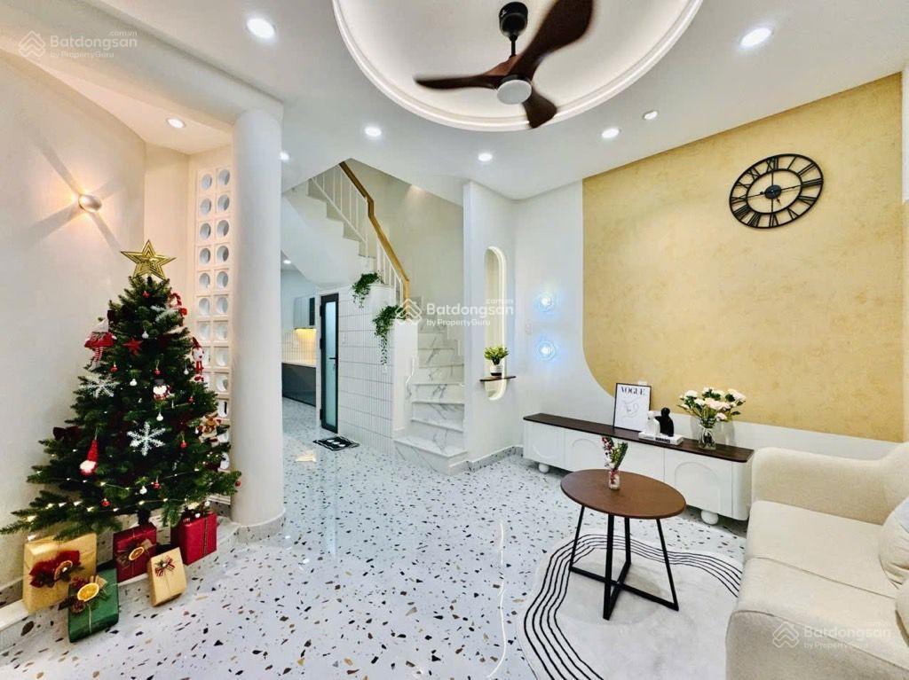 Chủ kẹt tiền bán gấp nhà hxh, gần khu pxl, dtsd100m2, 3 tầng giá 6.75 tỷ tl