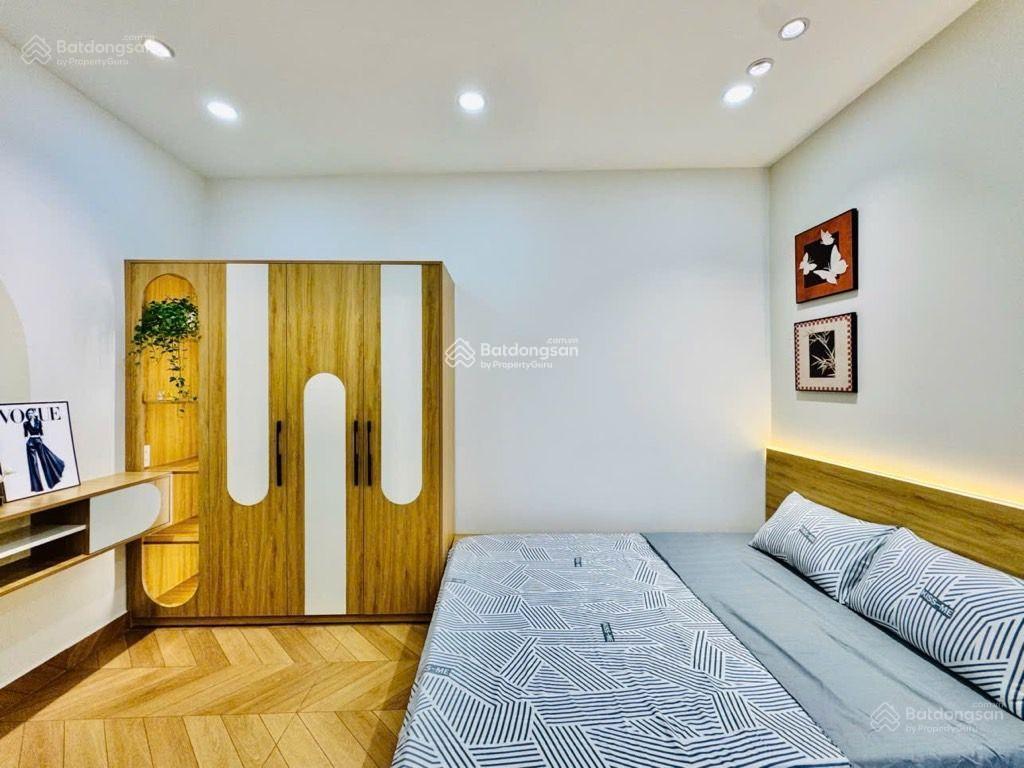 Chủ kẹt tiền bán gấp nhà hxh, gần khu pxl, dtsd100m2, 3 tầng giá 6.75 tỷ tl