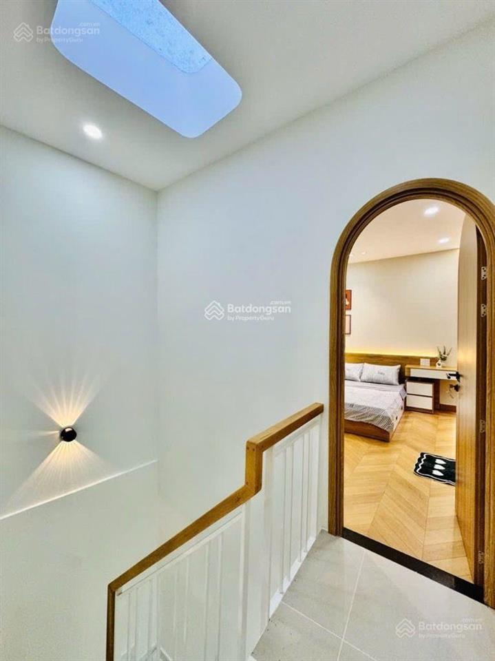 Chủ kẹt tiền bán gấp nhà hxh, gần khu pxl, dtsd100m2, 3 tầng giá 6.75 tỷ tl