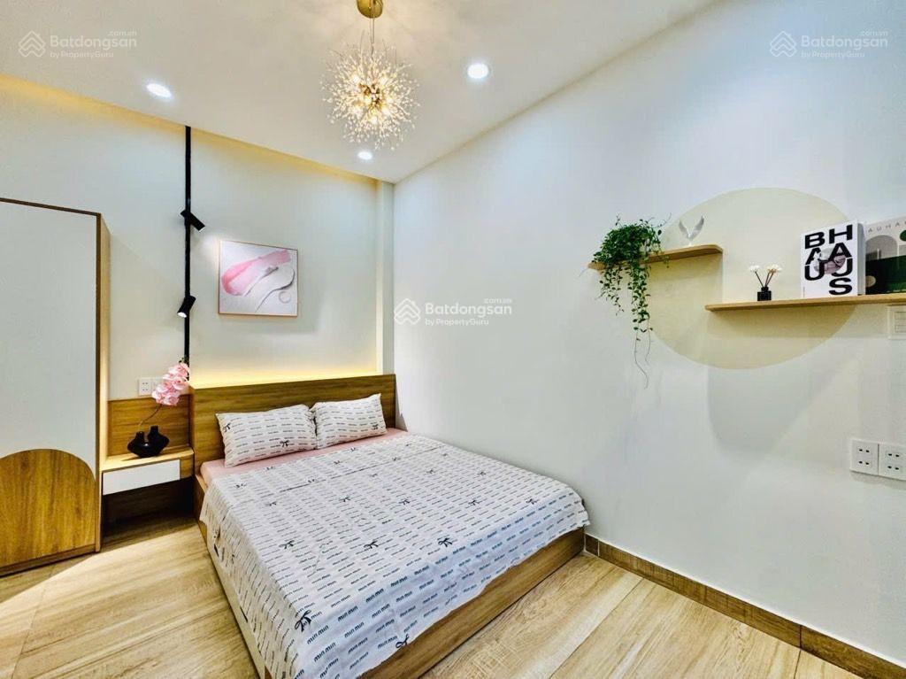 Chủ kẹt tiền bán gấp nhà hxh, gần khu pxl, dtsd100m2, 3 tầng giá 6.75 tỷ tl