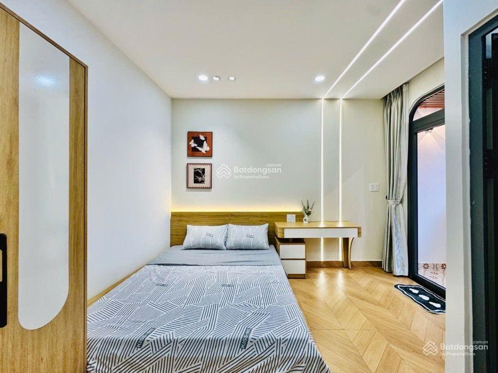 Chủ kẹt tiền bán gấp nhà hxh, gần khu pxl, dtsd100m2, 3 tầng giá 6.75 tỷ tl