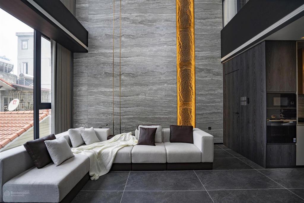 Siêu phẩm khu trạm 75m2 mt 6m, 6 tầng thang máy gara ô tô  riêng một đẳng cấp, khó mô tả bằng lời