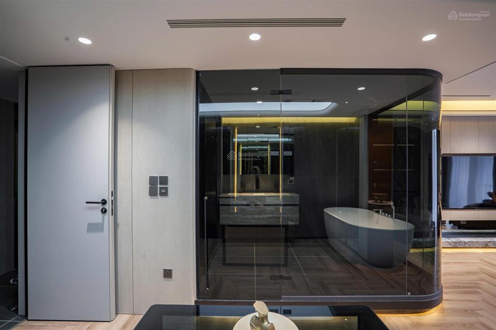 Siêu phẩm khu trạm 75m2 mt 6m, 6 tầng thang máy gara ô tô  riêng một đẳng cấp, khó mô tả bằng lời