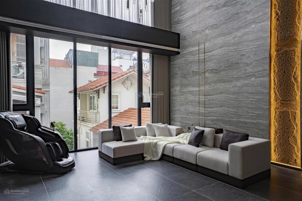 Siêu phẩm khu trạm 75m2 mt 6m, 6 tầng thang máy gara ô tô  riêng một đẳng cấp, khó mô tả bằng lời