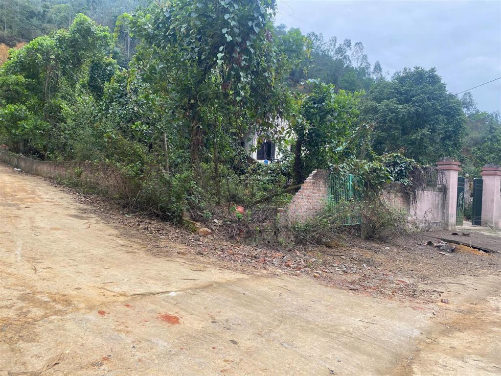 Lô góc 2 mặt tiền giá rẻ, chủ cần bán nhanh giá rẻ hơn thị trường 5 giá hàng f0 đường xe công tránh