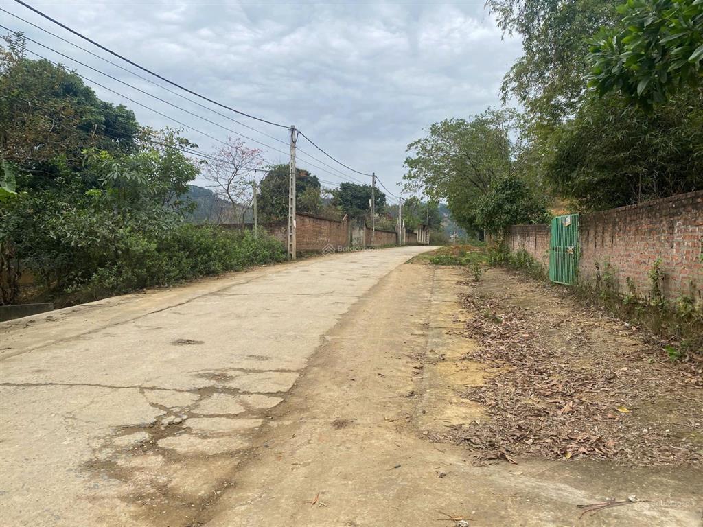 Lô góc 2 mặt tiền giá rẻ, chủ cần bán nhanh giá rẻ hơn thị trường 5 giá hàng f0 đường xe công tránh