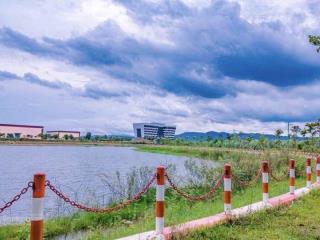 Chính chủ bán nhanh lô 100m bám hồ đẹp như hồ tân xã, giá chỉ 3,3 tỷ vị trí thôn 6 xã hoà lạc