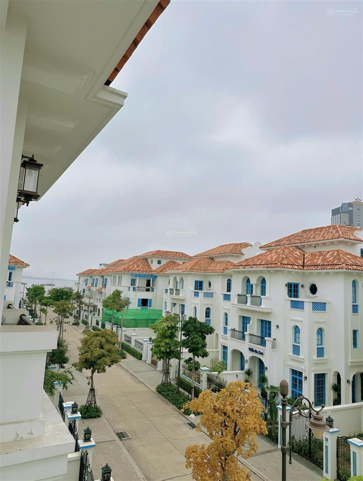 Cho thuê biệt thự feria đối diện bãi tắm bãi cháy, dòng tiền hàng tháng lên tới 150tr/tháng