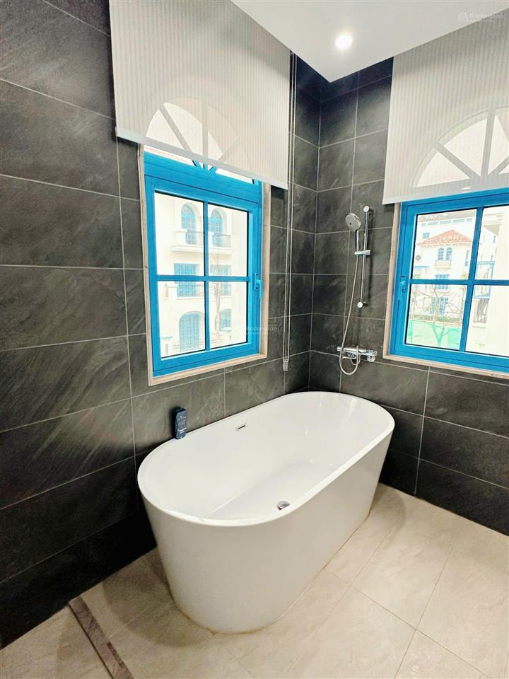 Cho thuê biệt thự feria đối diện bãi tắm bãi cháy, dòng tiền hàng tháng lên tới 150tr/tháng