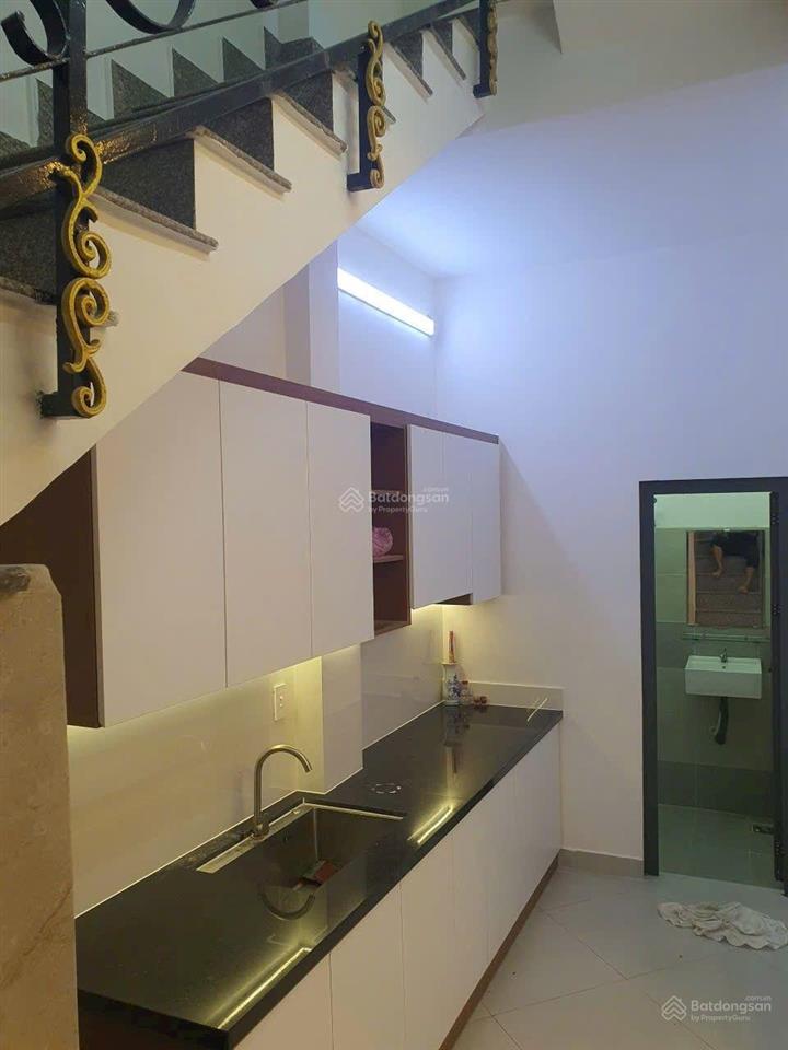 Siêu phẩm lên sóng lãnh binh thăng 3 tỷ 600 q11 1t 2l sân thượng siêu hiếm