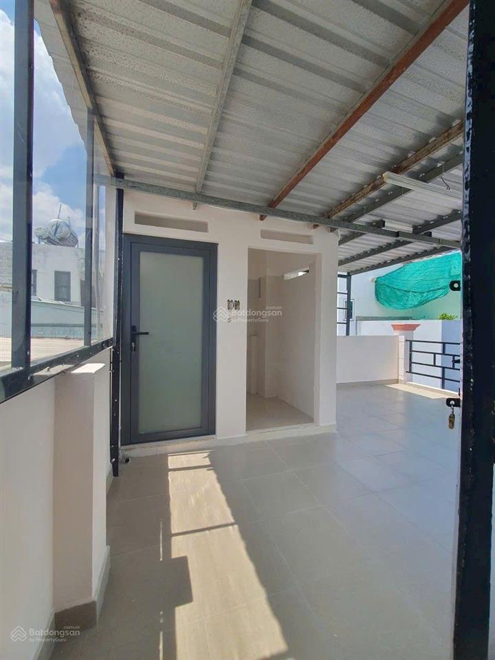 Siêu phẩm lên sóng lãnh binh thăng 3 tỷ 600 q11 1t 2l sân thượng siêu hiếm