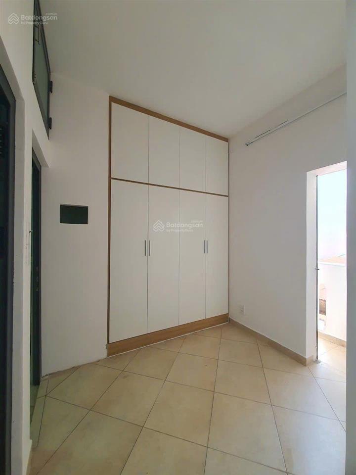 Siêu phẩm lên sóng lãnh binh thăng 3 tỷ 600 q11 1t 2l sân thượng siêu hiếm