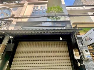 Nhà 3.5 tầng dương đức hiền giá 7,7 tỷ  có 4 phòng 1 phòng thờ  cách trường đh công thương 500m