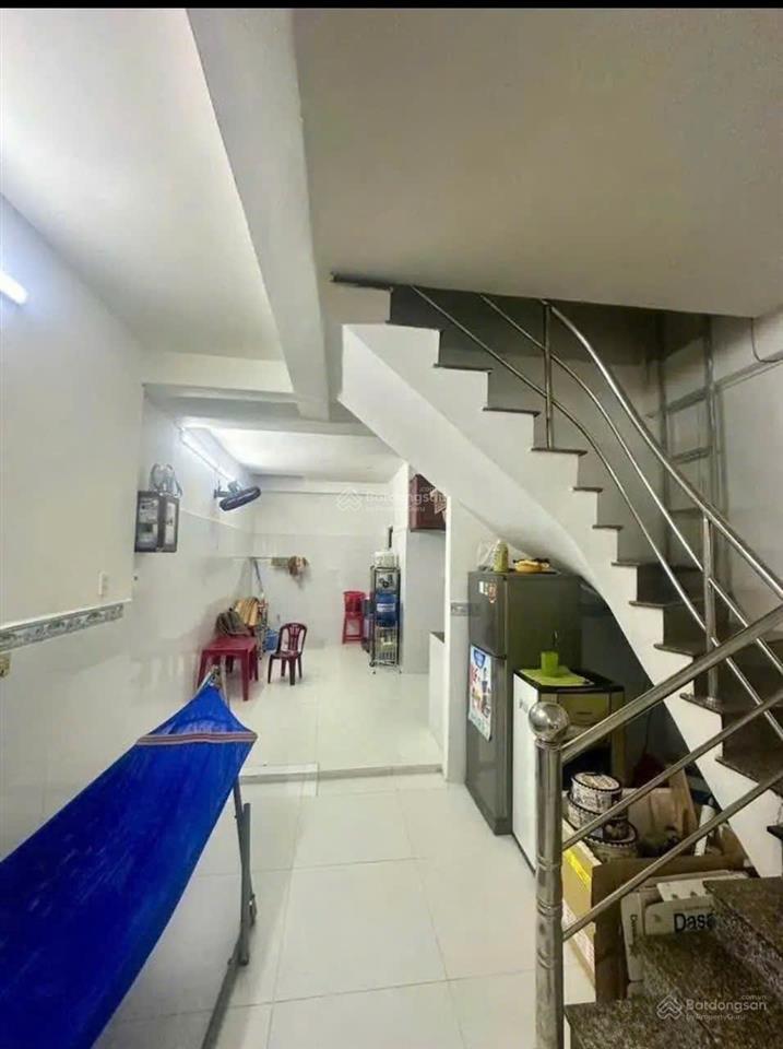 Nhà mặt tiền đường hòa bình 20m có lề 4m sầm uất sát chợ cây keo  dt 4x16,6m / 2 tầng giá 12 tỷ