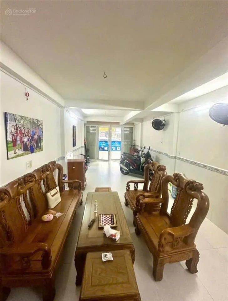 Nhà mặt tiền đường hòa bình 20m có lề 4m sầm uất sát chợ cây keo  dt 4x16,6m / 2 tầng giá 12 tỷ